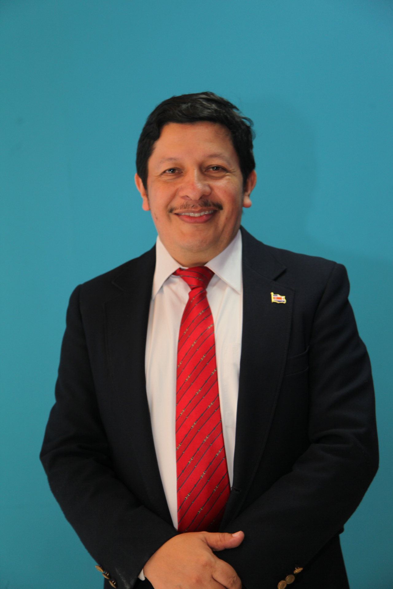 Pastor Máster Carlos E. Machado Cerdas